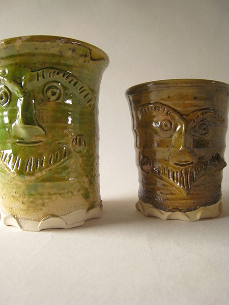 http://poteriedesgrandsbois.com/files/gimgs/th-30_GDT022-06-poterie-médiéval-des grands bois-gobelets-gobelet.jpg